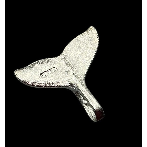 Silver Whale Tail Pendant Charm Nautical Ocean Sea Life Jewelry - Picture 1 of 5